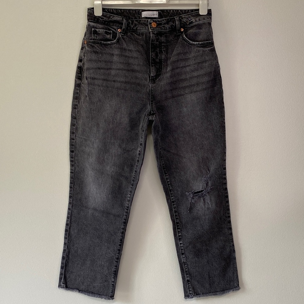 Loft The Curvy Gray Distressed Crop Jeans Size 29/8